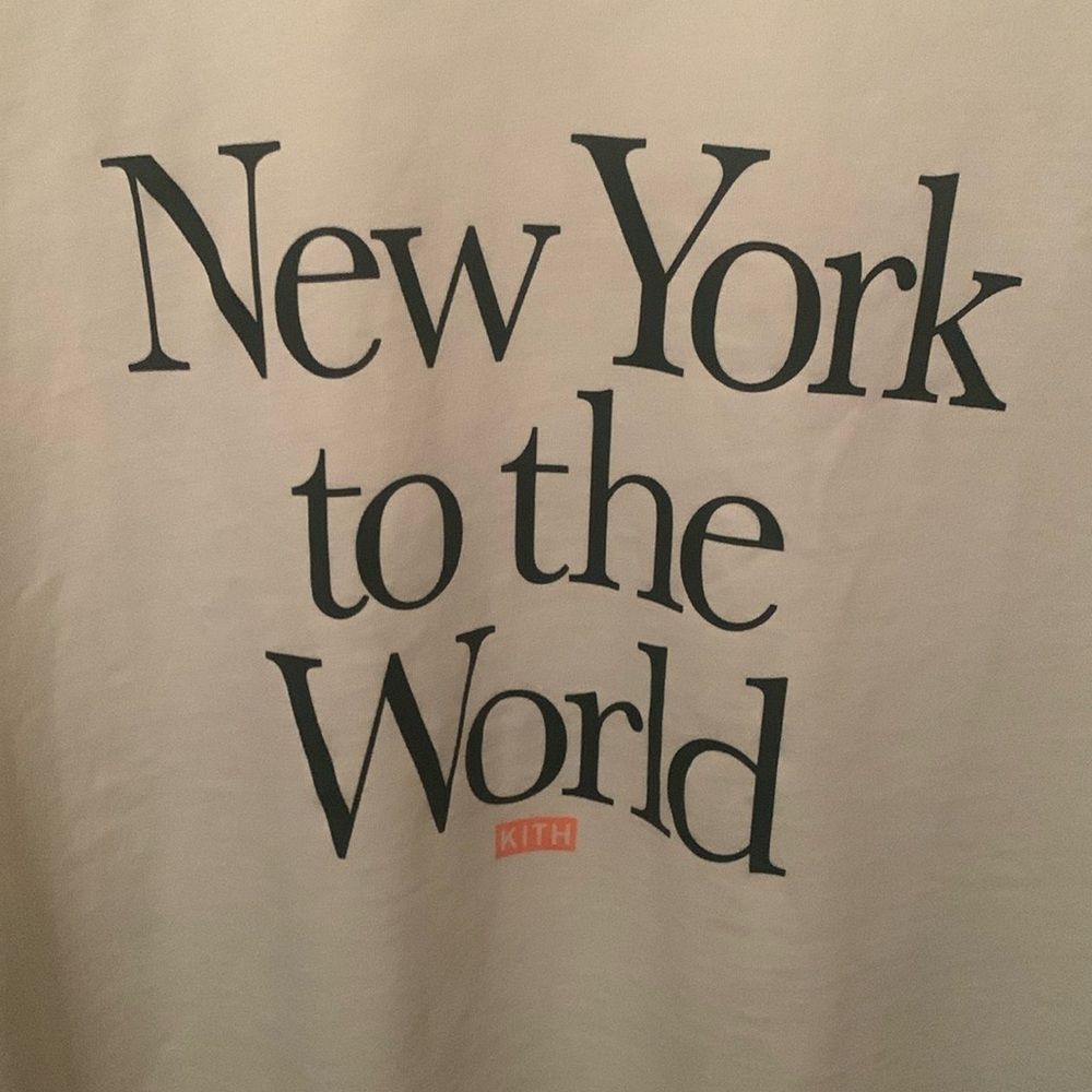 Kith Motto tee-sandrift